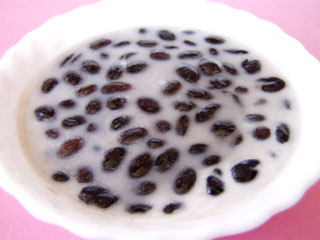 Tua Dam - Black Soya bean in Coconut Sauce